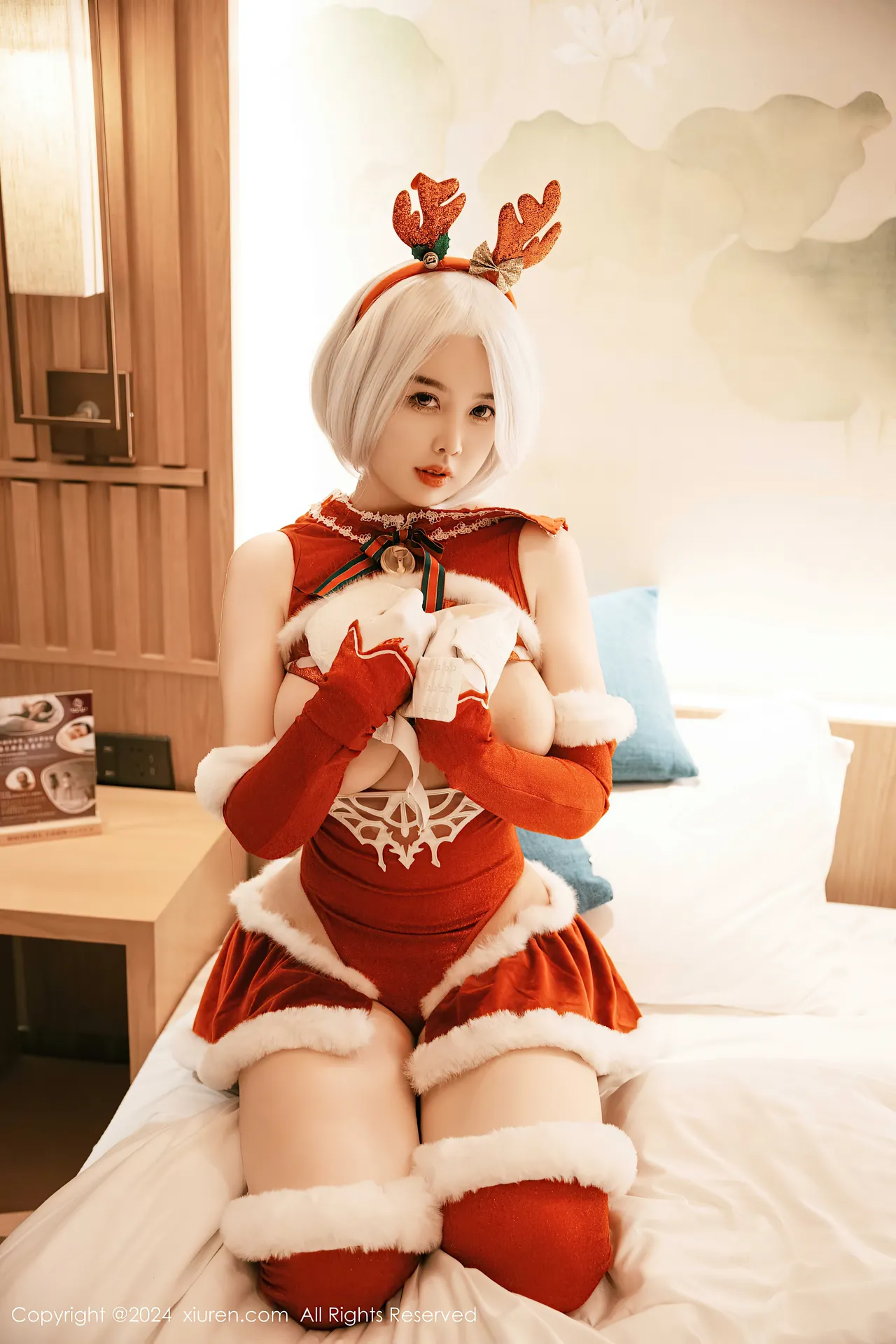 Xiuren秀人网 樱桃小犊子 Yorha 2B Chrismast-erohere32.webp