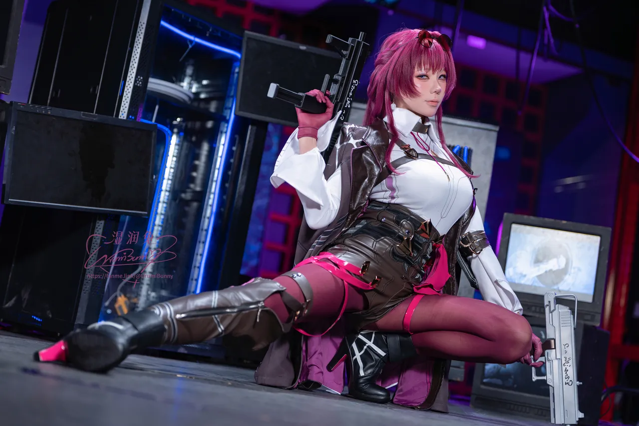 Yiko湿润兔 咬一口兔娘 5月作品『崩坏：星穹铁道-卡芙卡』-erohere7.webp