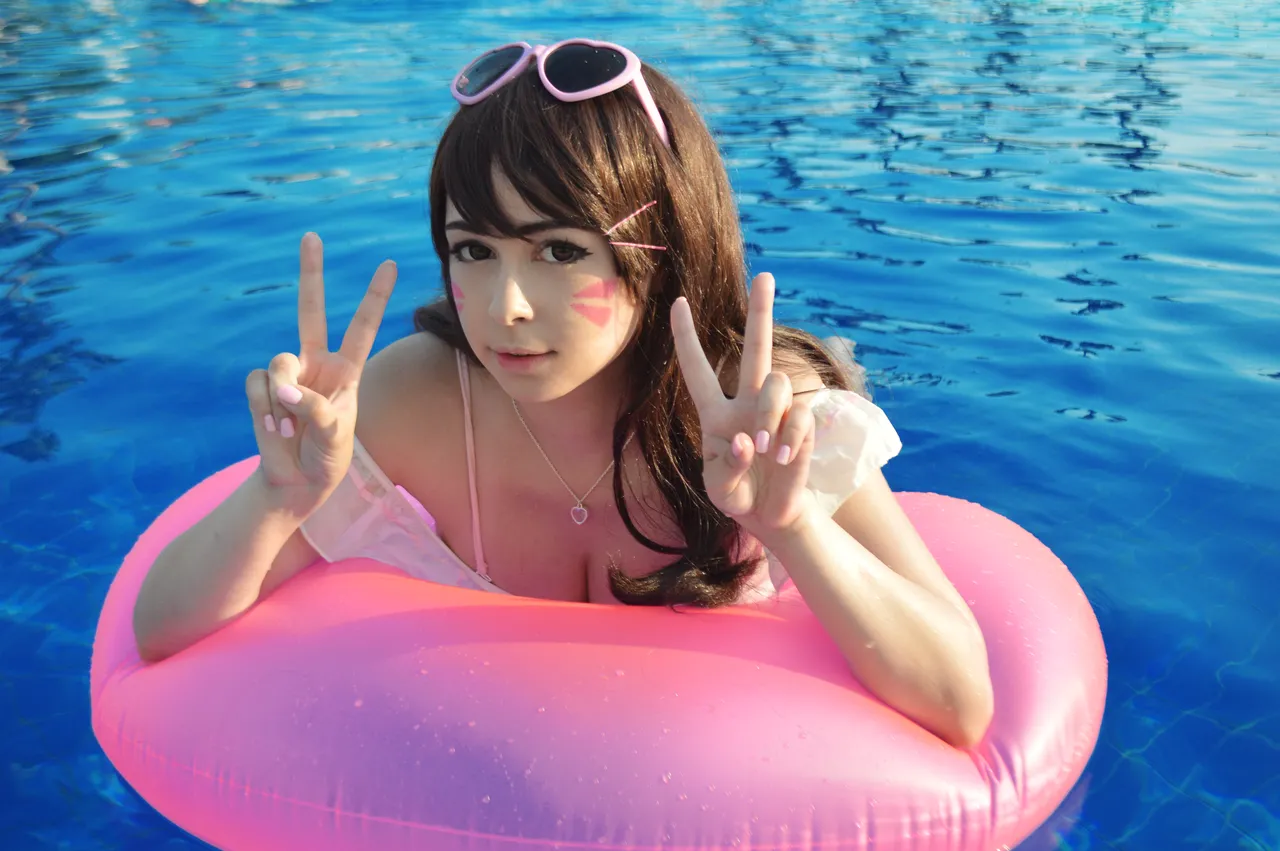 Yoshinobi - D.Va bikini-erohere5.webp