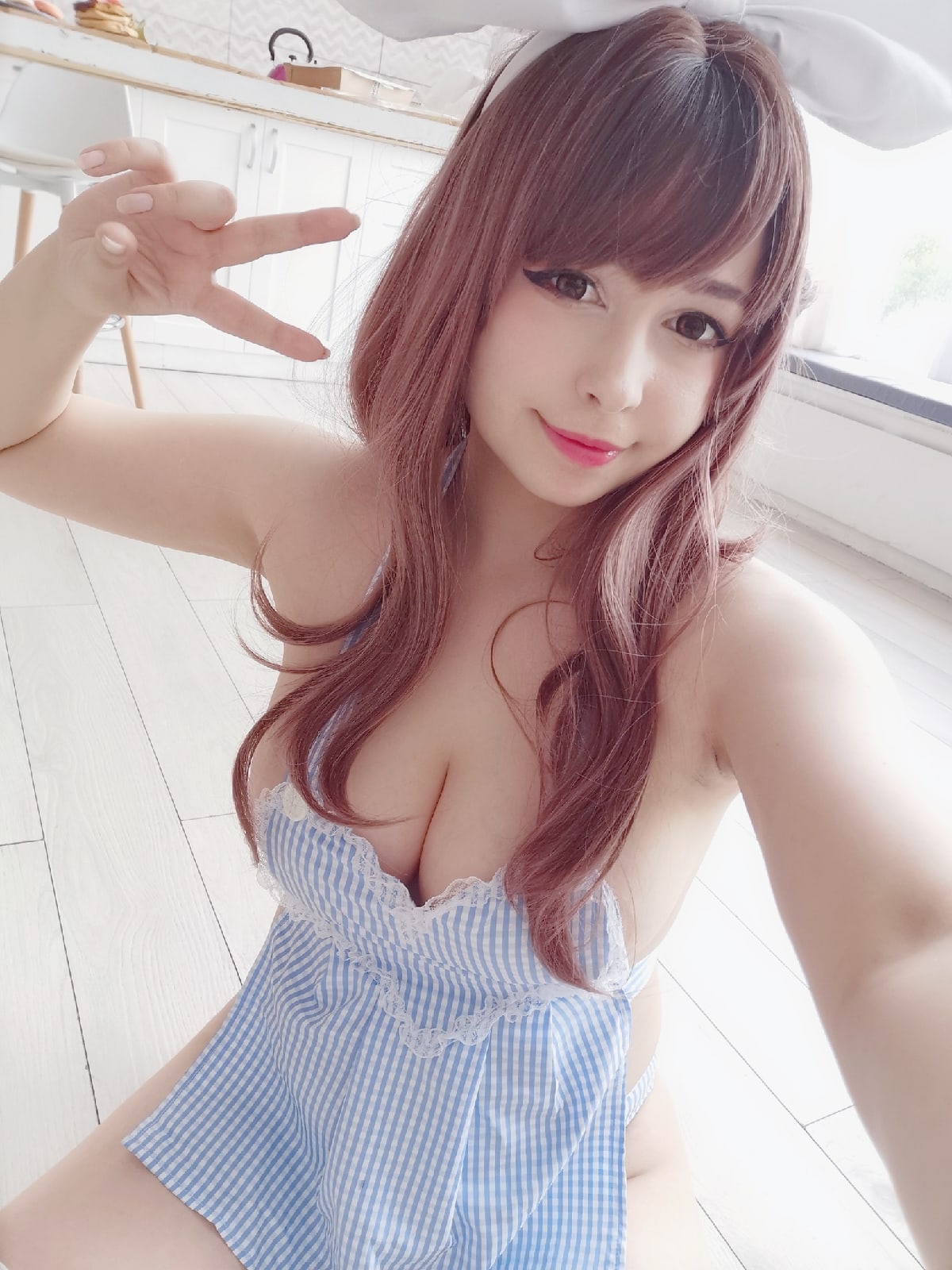 Yoshinobi - Kogane Tsukioka-erohere3.jpg