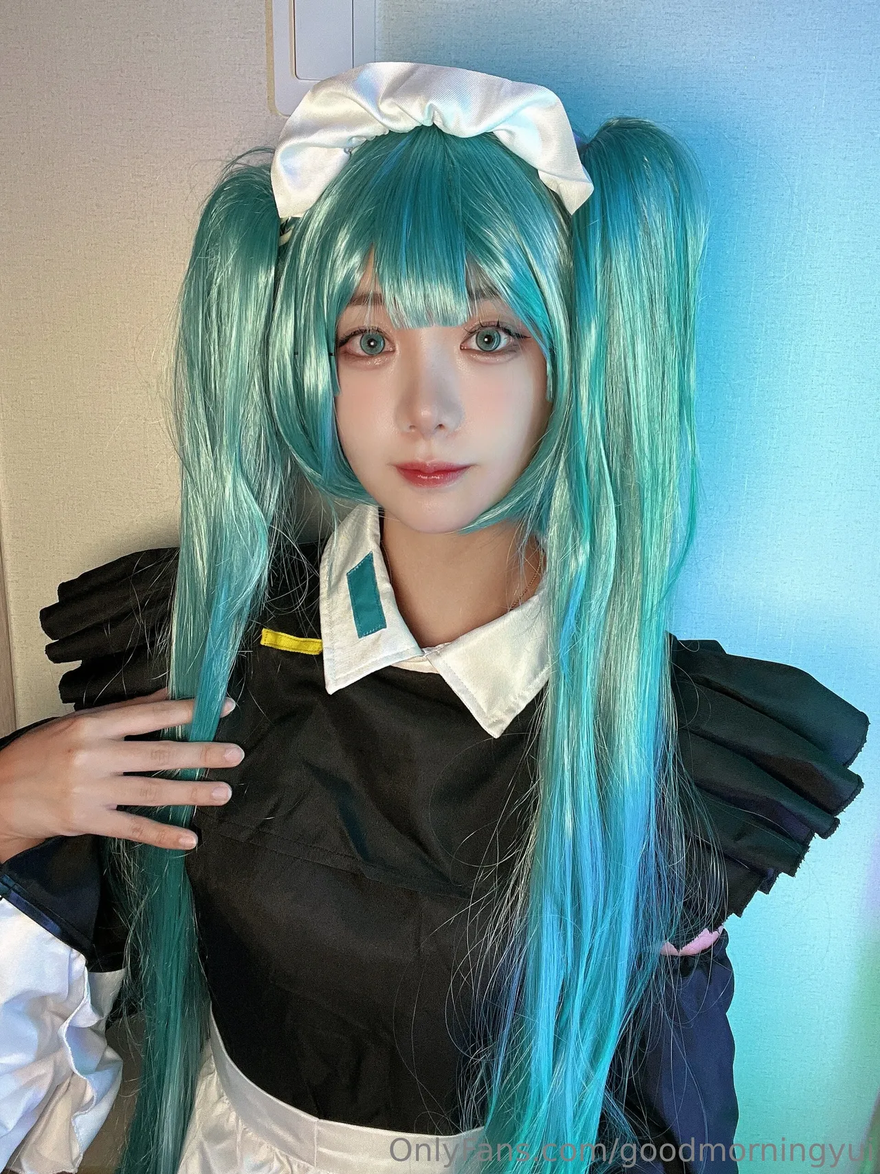 Yuna Skye - Maid Miku-erohere2.webp