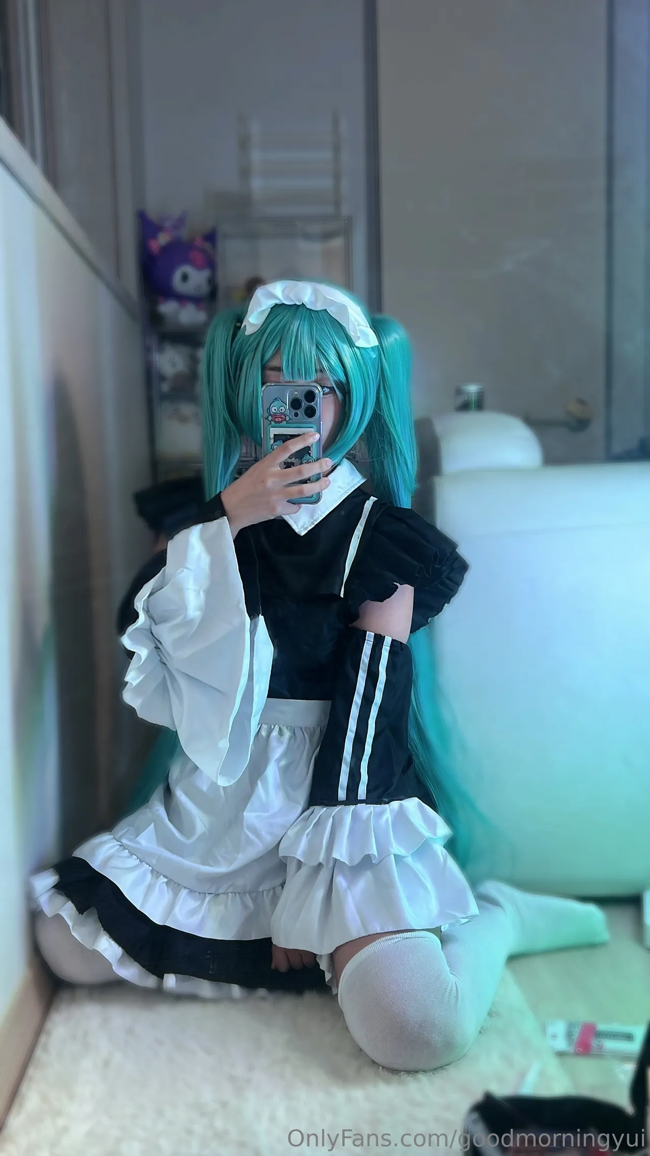 Yuna Skye - Maid Miku-erohere4.webp