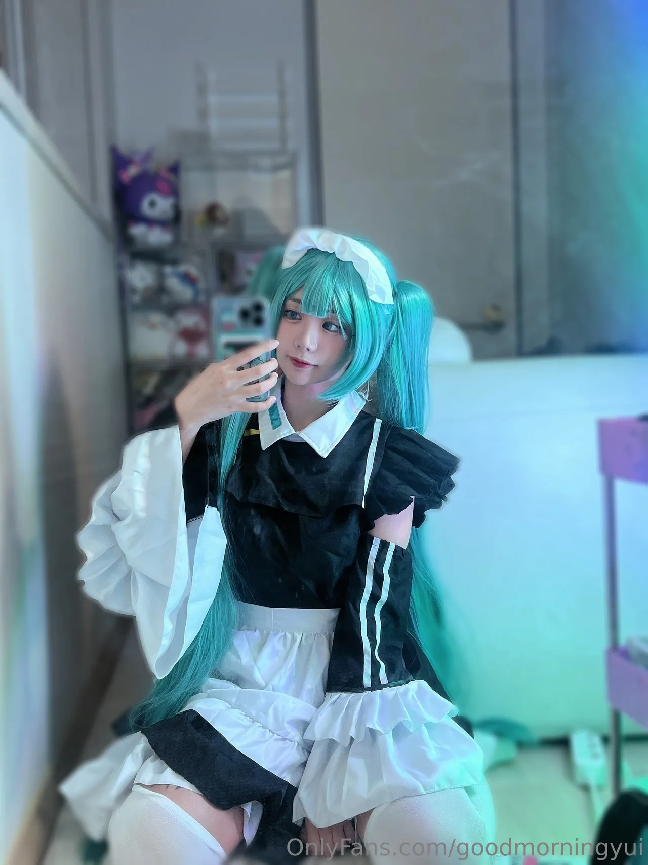 Yuna Skye - Maid Miku-erohere5.webp