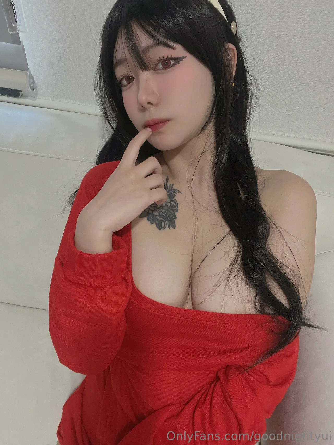 Yuna Skye - Yor-erohere2.webp