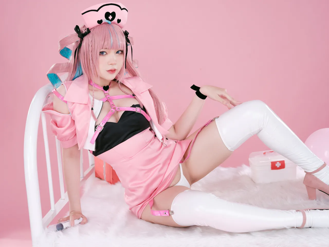 ZinieQ - Aqua Minato (Hololive)-erohere12.webp