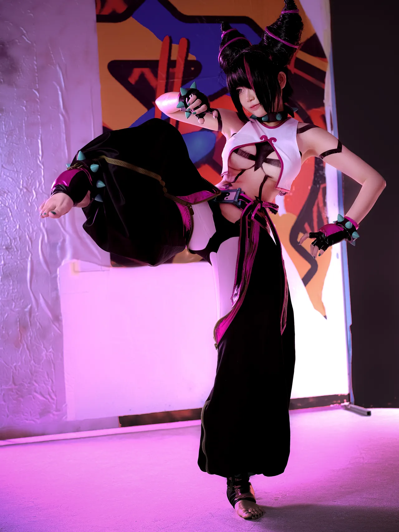ZinieQ - Juri Han-erohere4.webp
