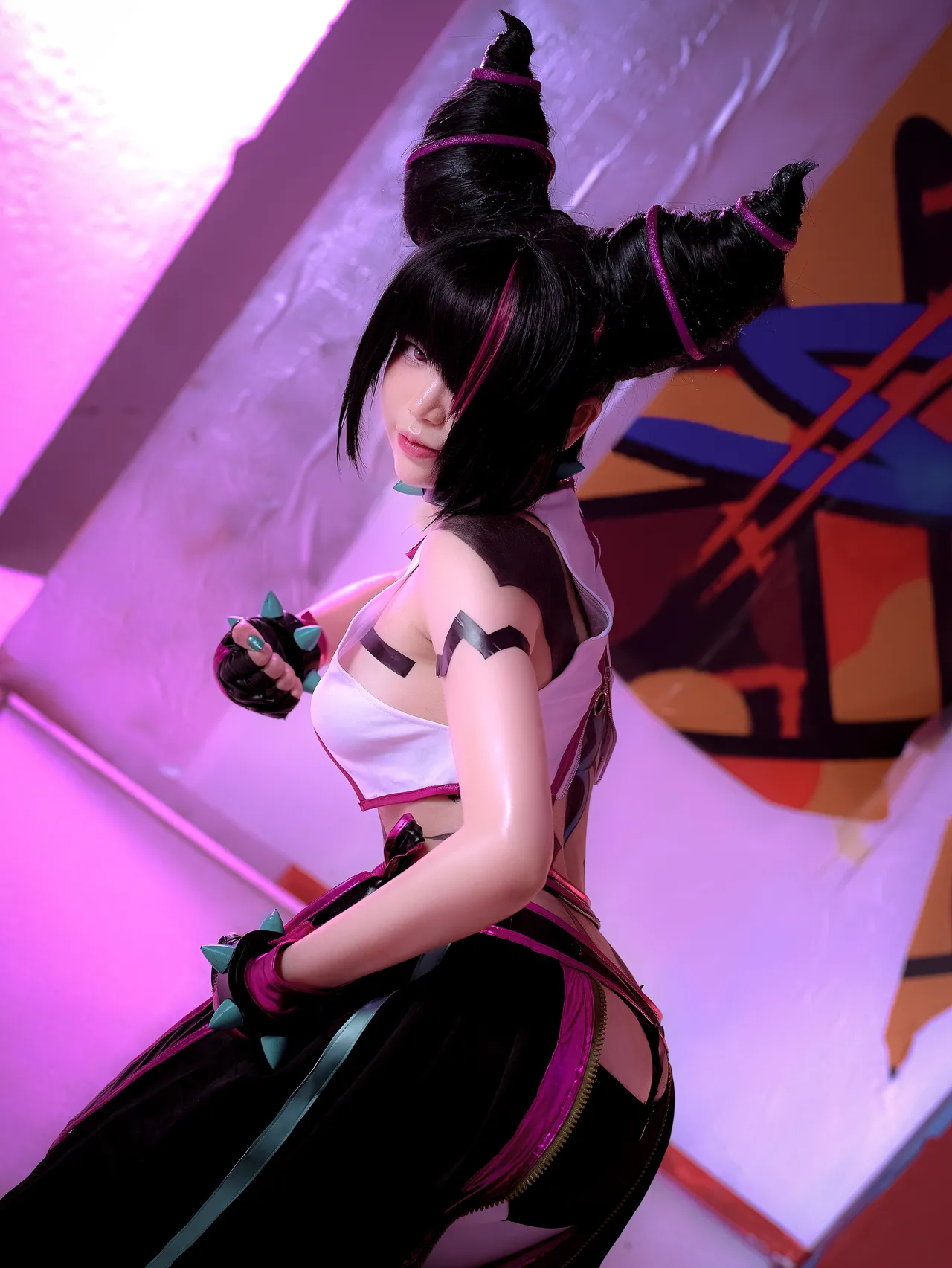 ZinieQ - Juri Han-erohere6.webp
