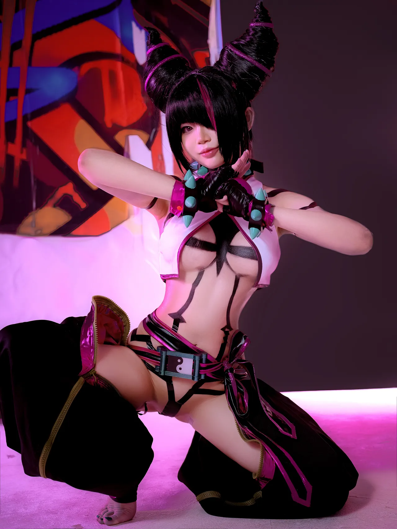 ZinieQ - Juri Han-erohere9.webp