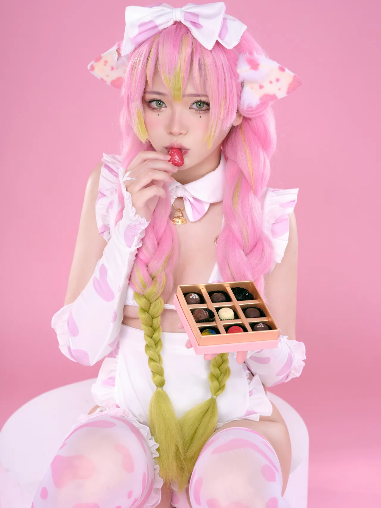 ZinieQ - Mitsuri Maid-erohere13.webp