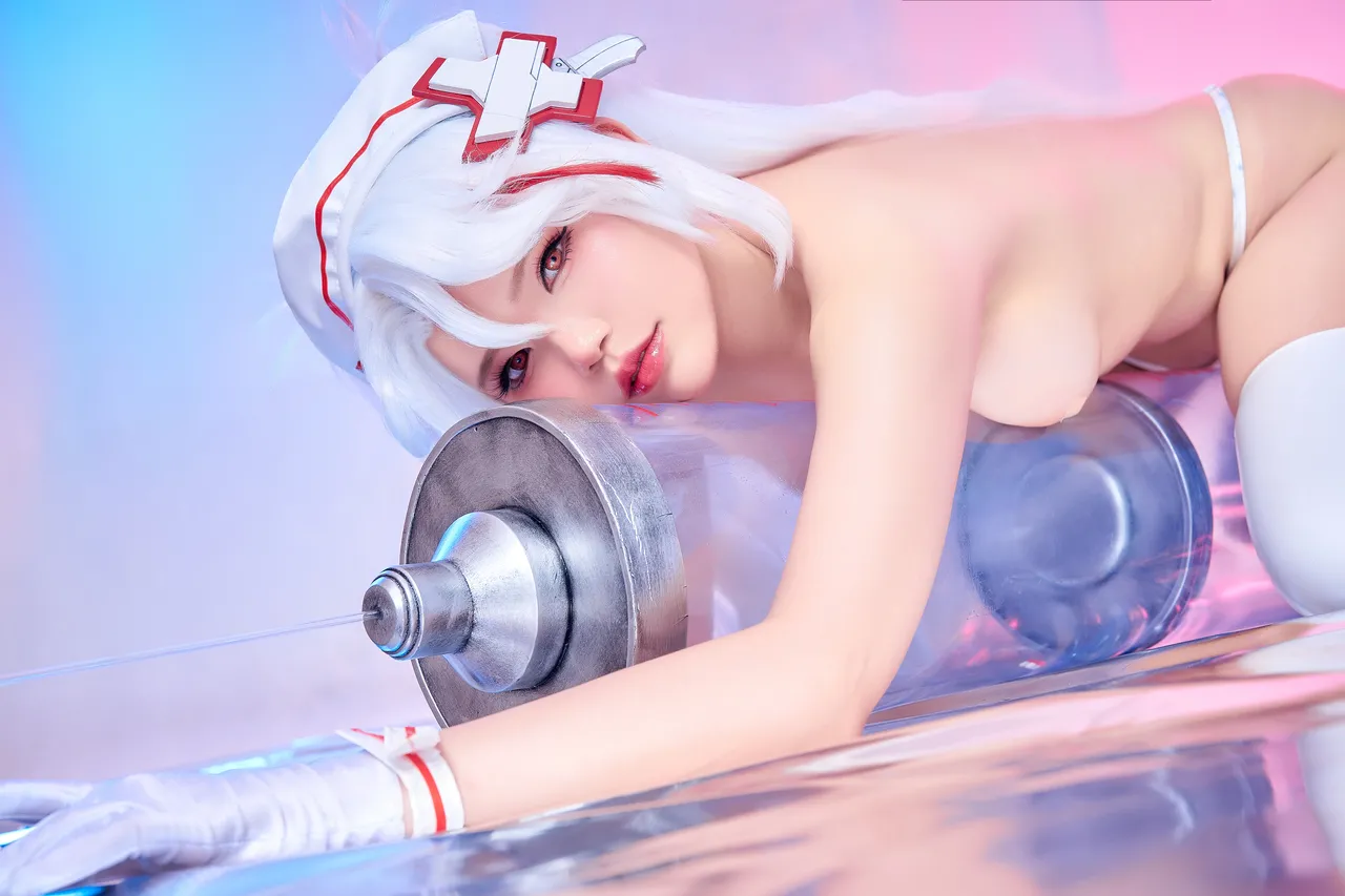 ZinieQ - Prinz Eugen Nurse-erohere22.webp