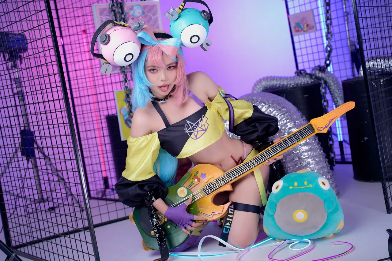 Zinieq - Iono Rocker-erohere6.webp