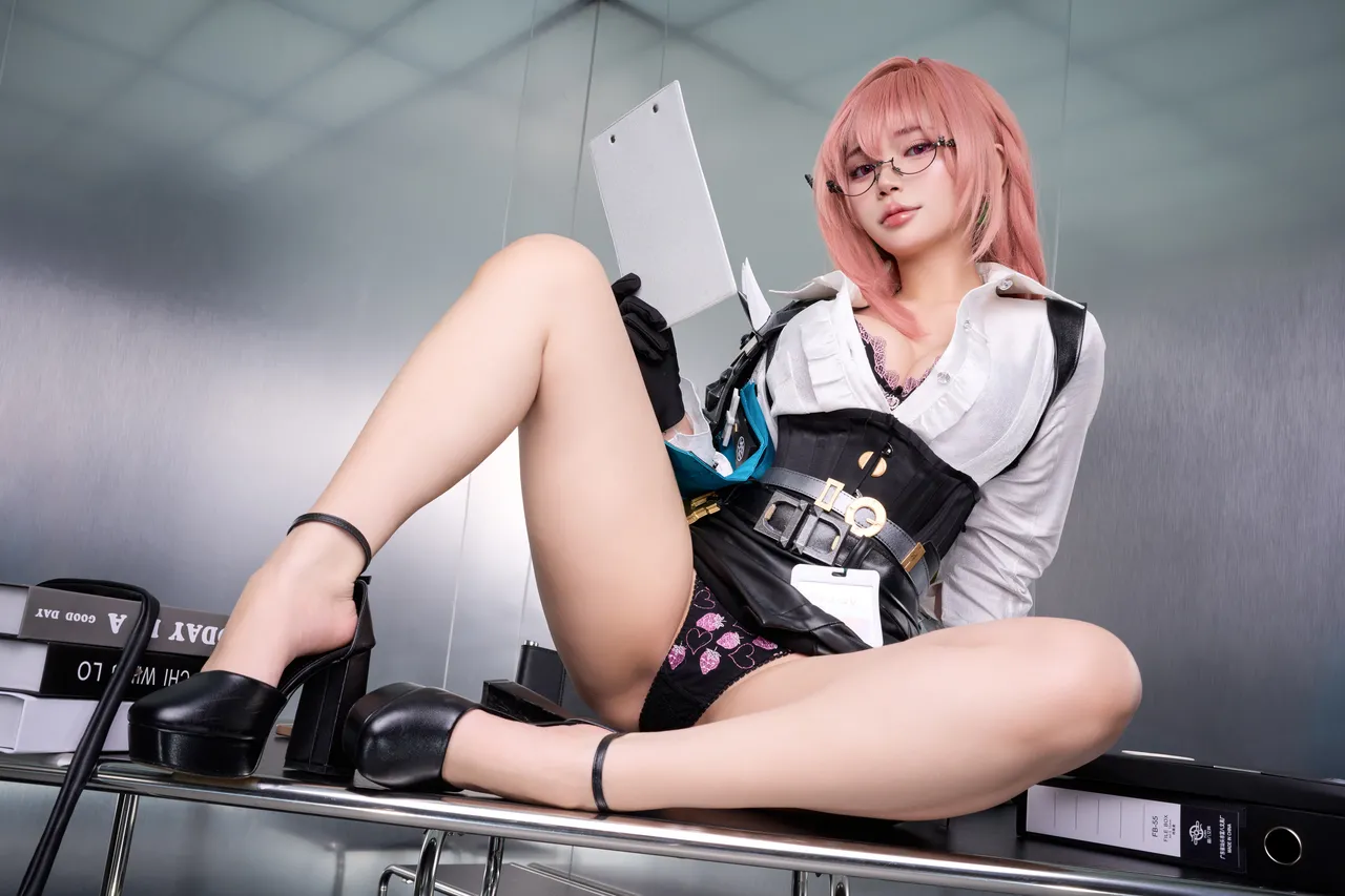 Zinieq - Yanagi-erohere11.webp
