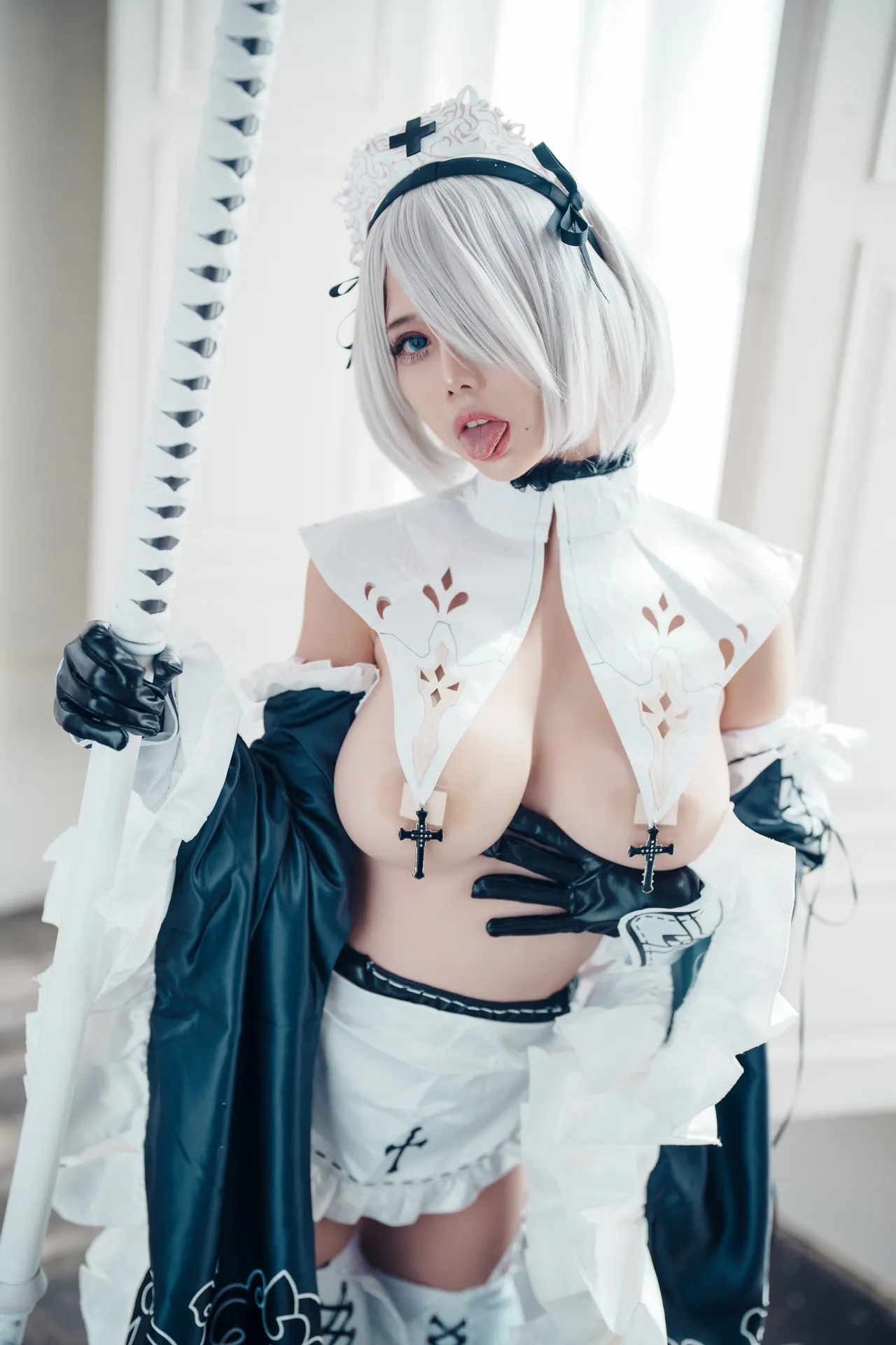 okita rinka - 2B maid-erohere7.webp