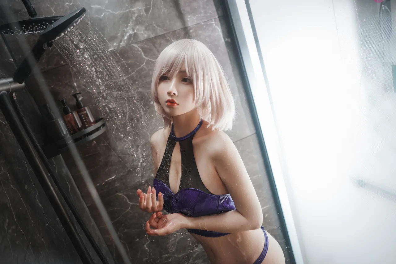 rioko凉凉子 - 电光机王 貉-erohere37.webp