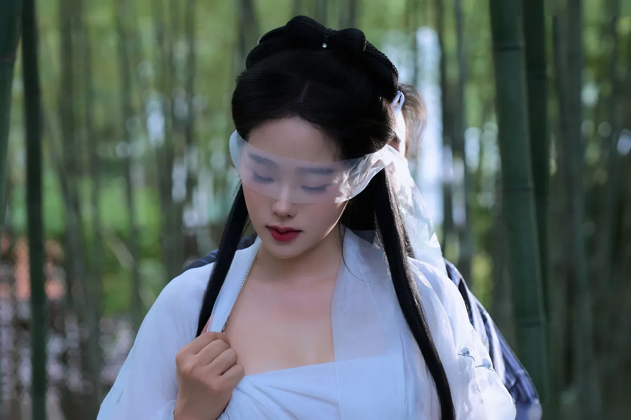 titi cosplay-小龙女-erohere17.webp
